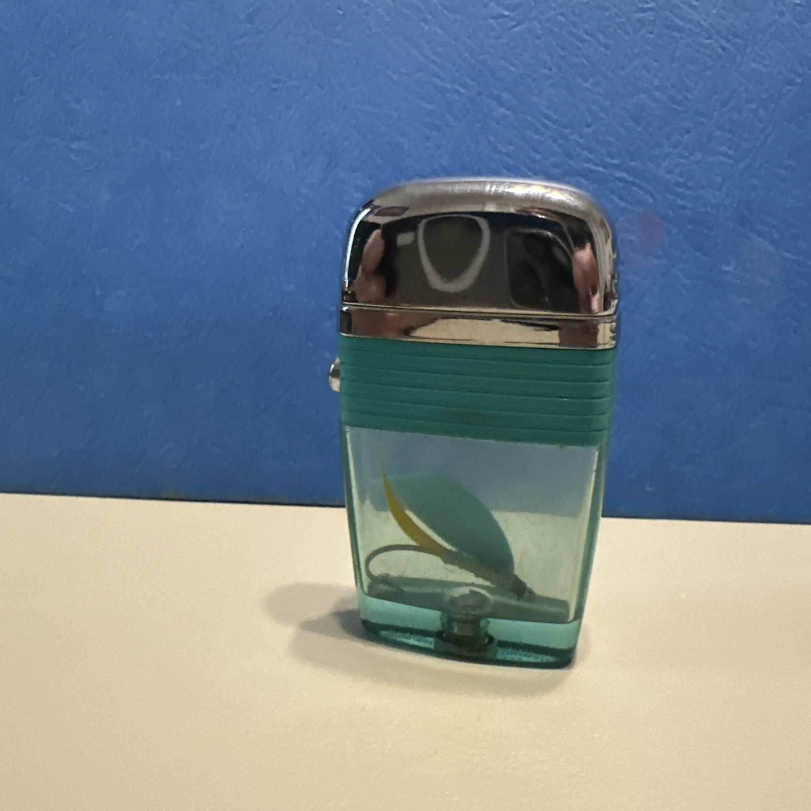 Vintage Scripto Vu Cigarette Lighter Fly Fishing Hook Lure Fish Collectible