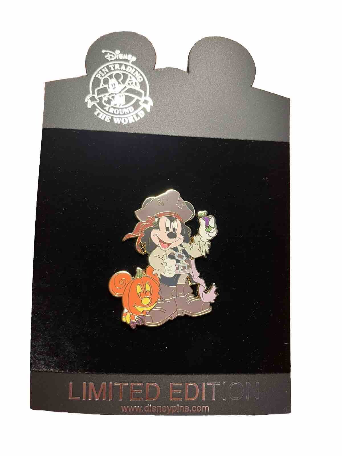 Disney Shopping Halloween Jack Sparrow Mickey Pirates Caribbean LE 250 Pin Rare