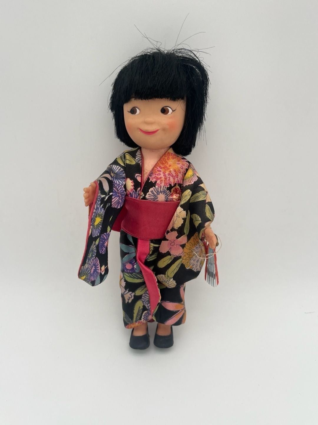 Vintage 1960s Walt Disney It's A Small World Press-Lips Doll Japan Kimono