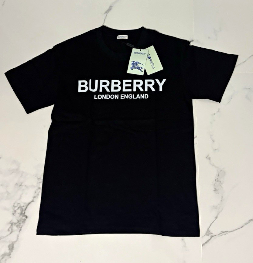 Burberry Men\'s M Black Graphic Logo Print Crew Neck Short Sleeve T-Shirt