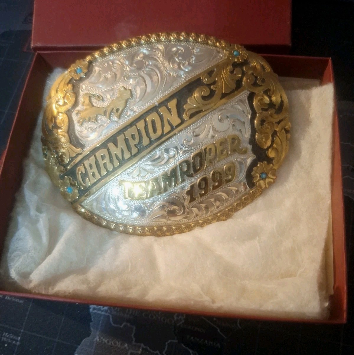 1999 LARG TROPHY BUCKLE CHAMPION TEAM ROPER, RODEO COWBOY 