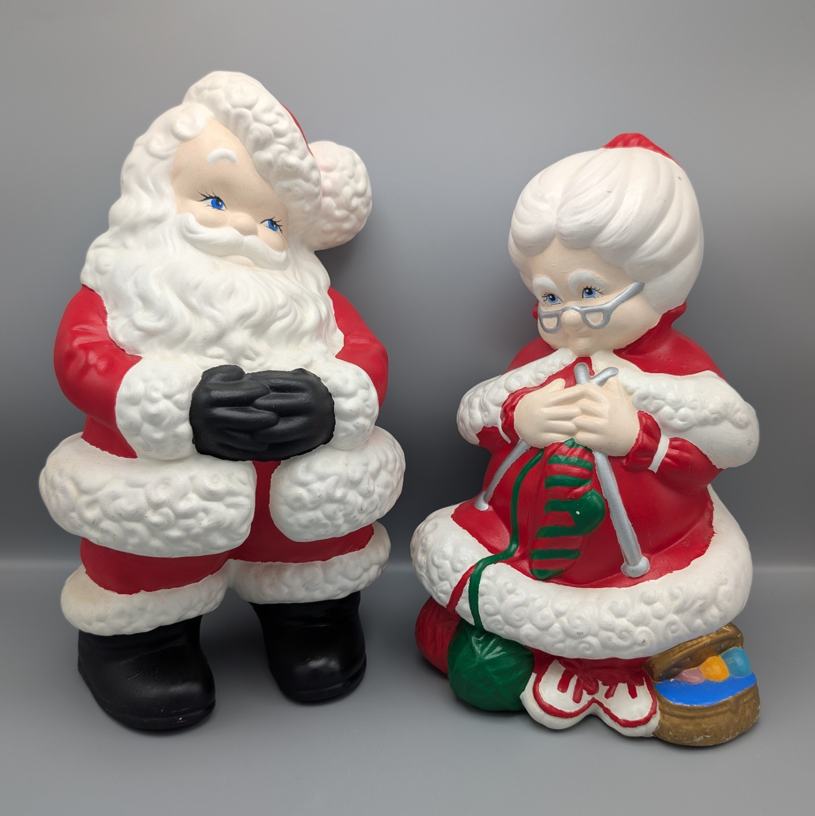 Vtg Atlantic Mold Ceramic Santa & Mrs Claus Knitting Figures Set Large 14\