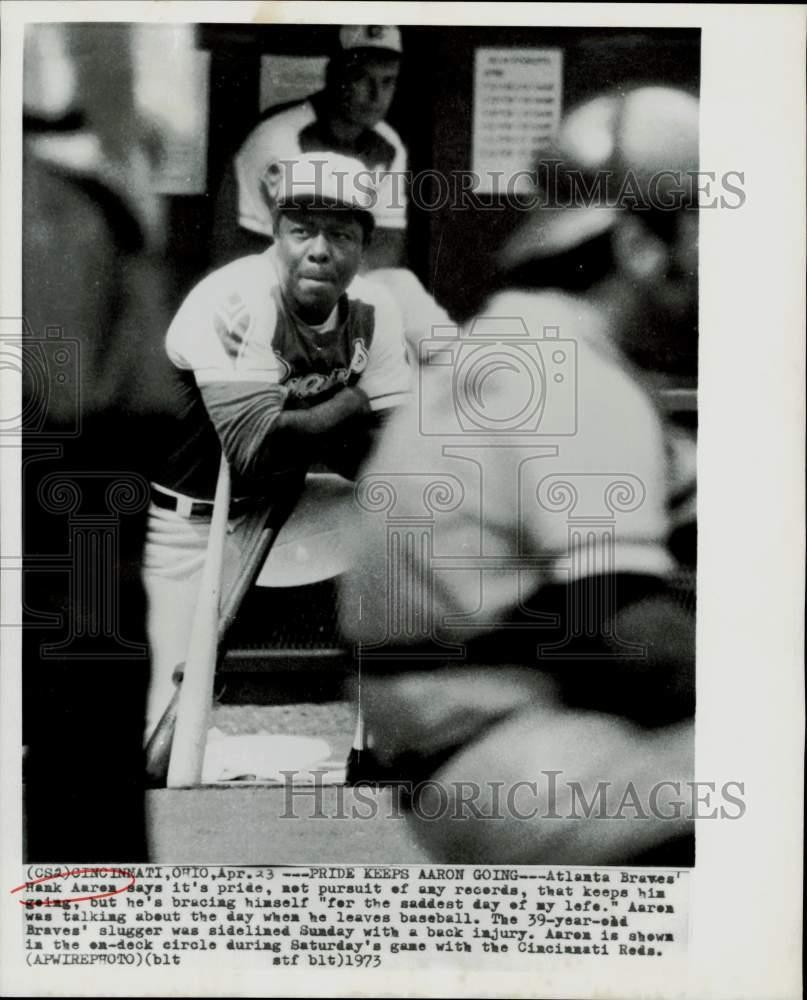 1973 Press Photo Baseballer Hank Aaron in On-Deck Circle in Game with Reds, OH