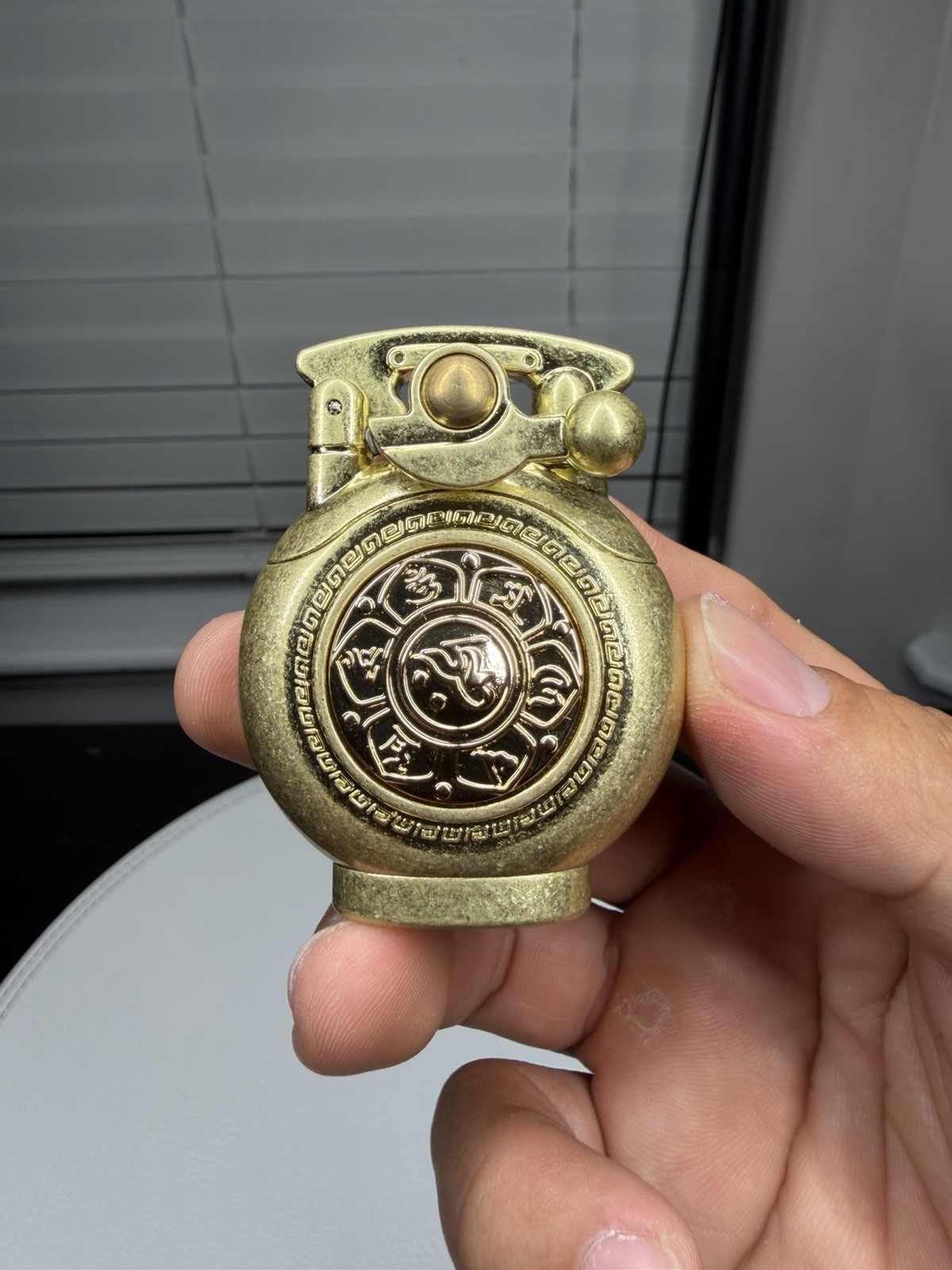 Vintage Style Refillable Lighter Antique Design Collectible Gift