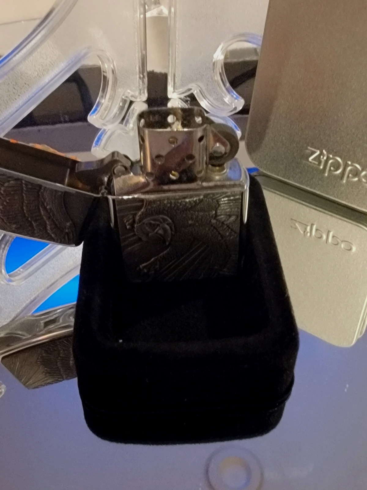 VINTAGE SILVER TONE ZIPPO EAGLE  NEW. ORIGINAL S. Barrett