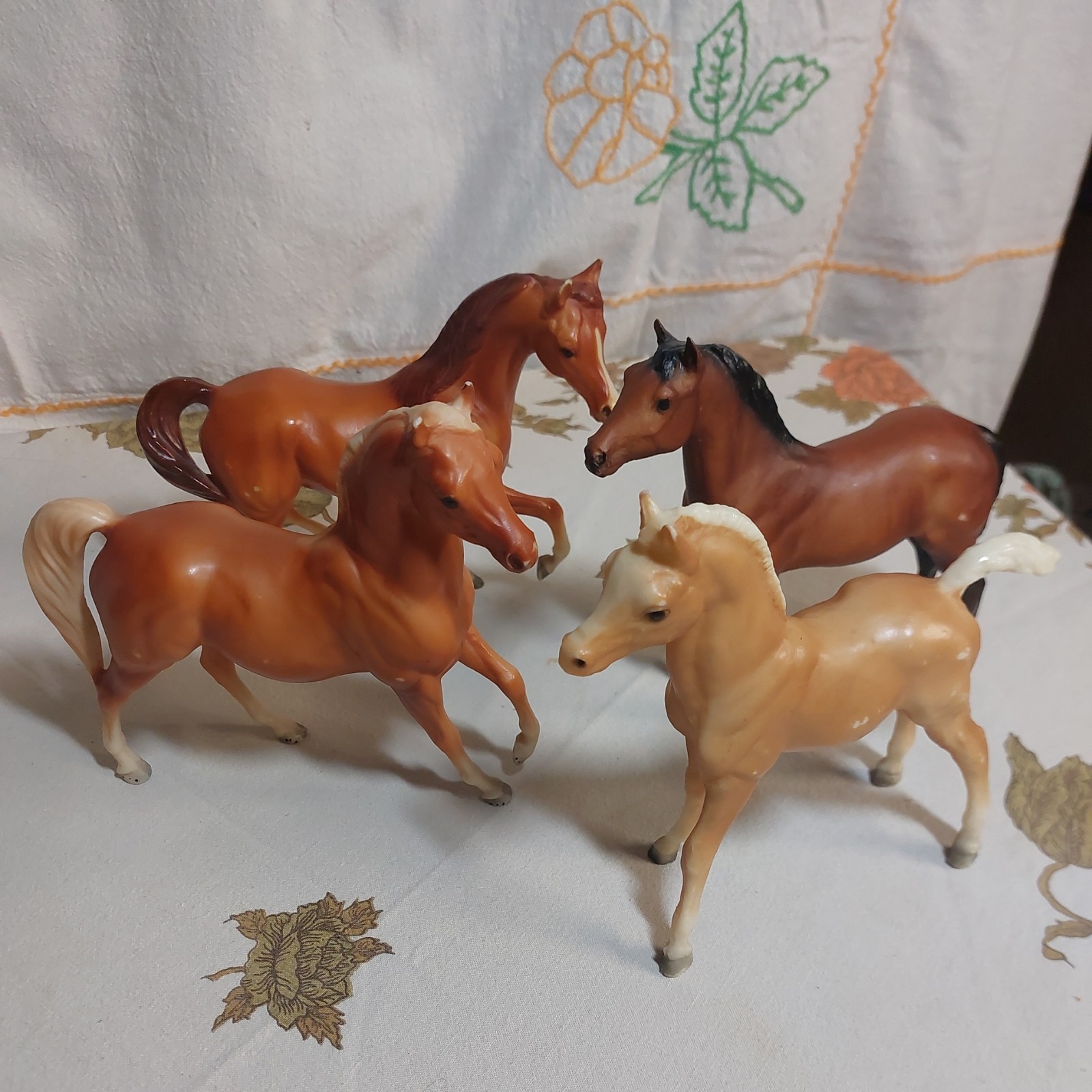 Lot Of 4 used Vintage Breyer Horses ponies 