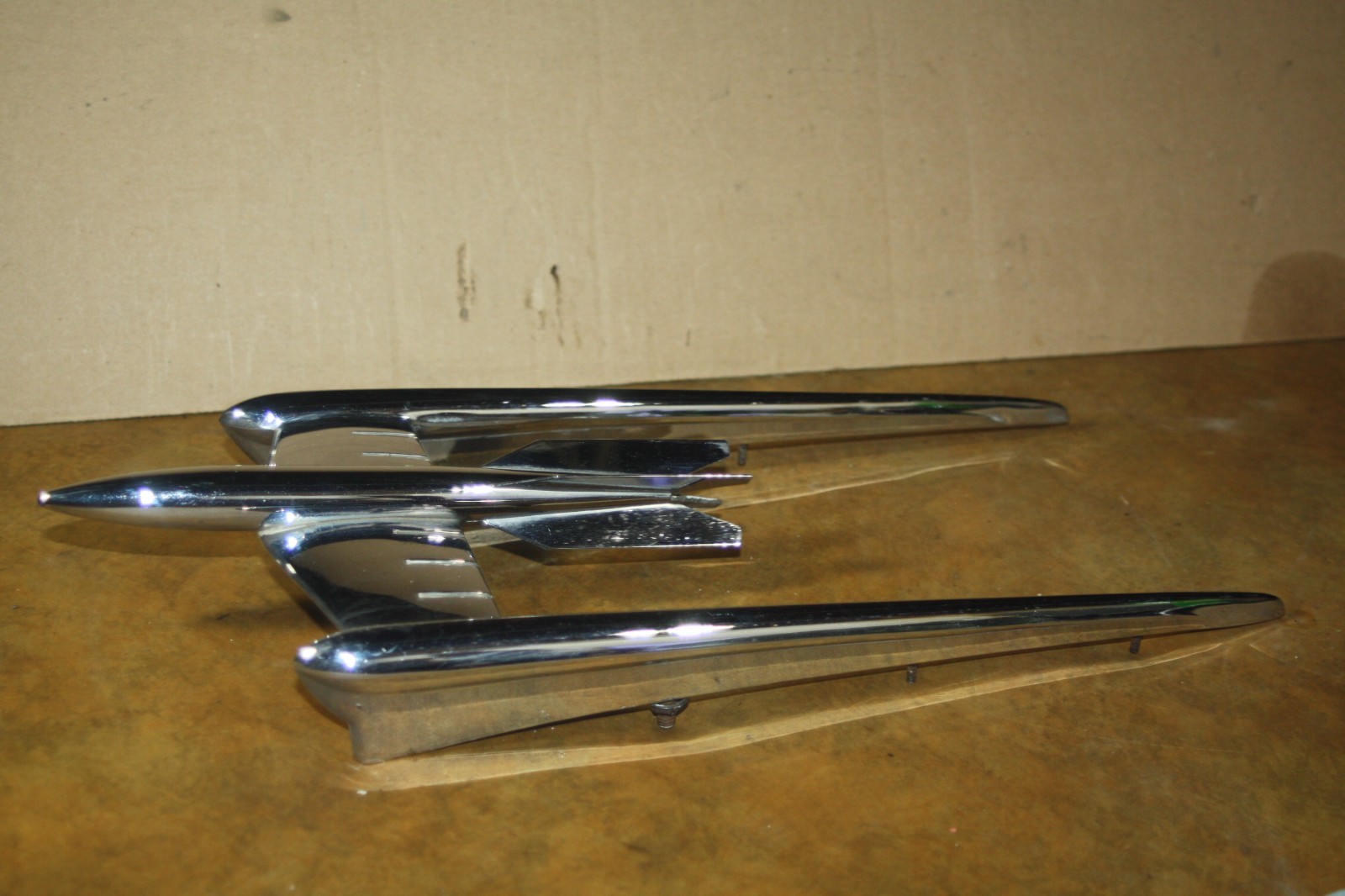 Super Nice Vintage 1953 - 54 Oldsmobile Rocket Chrome Hood Ornament