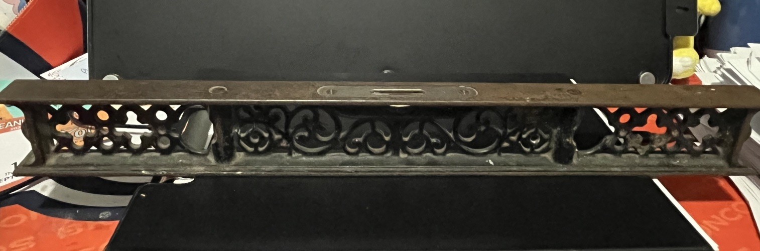 Vintage Rare Antique Williamsburg MFG 18 Inch Cast Iron Level Made In USA