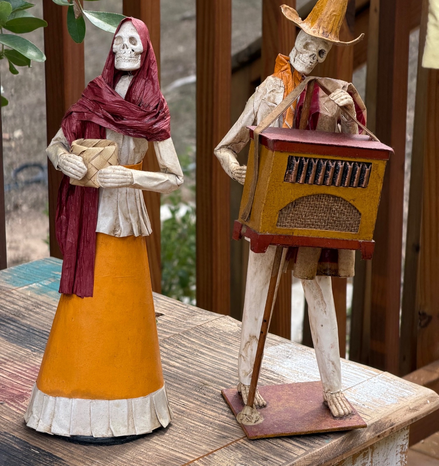 Vintage Mexican Folk Art Paper Mache Calavera Figures 2010 Day of the Dead 13”