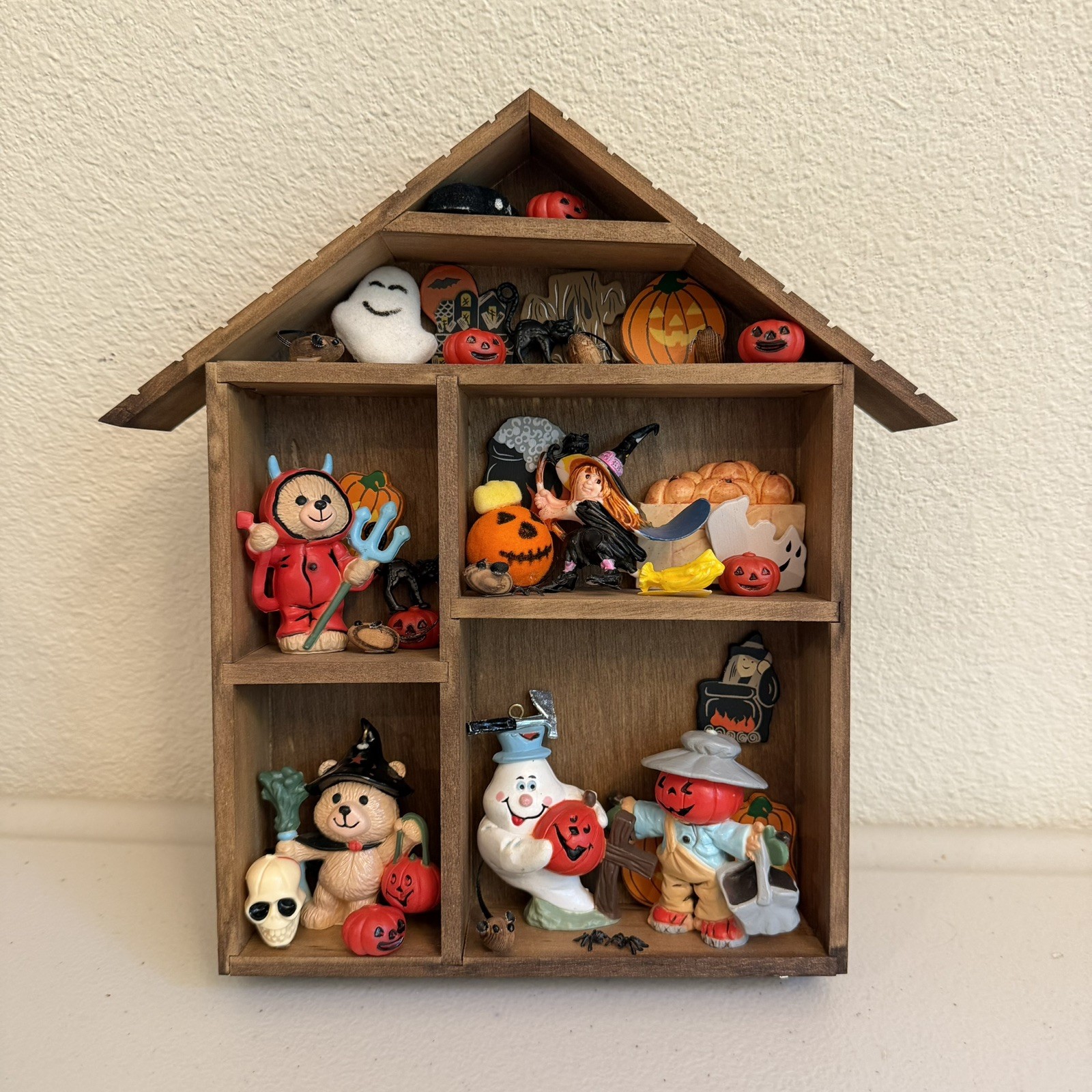 Vintage Halloween Trinket Shelf Miniature Curio Doll House Lot Witch Cat Ghost