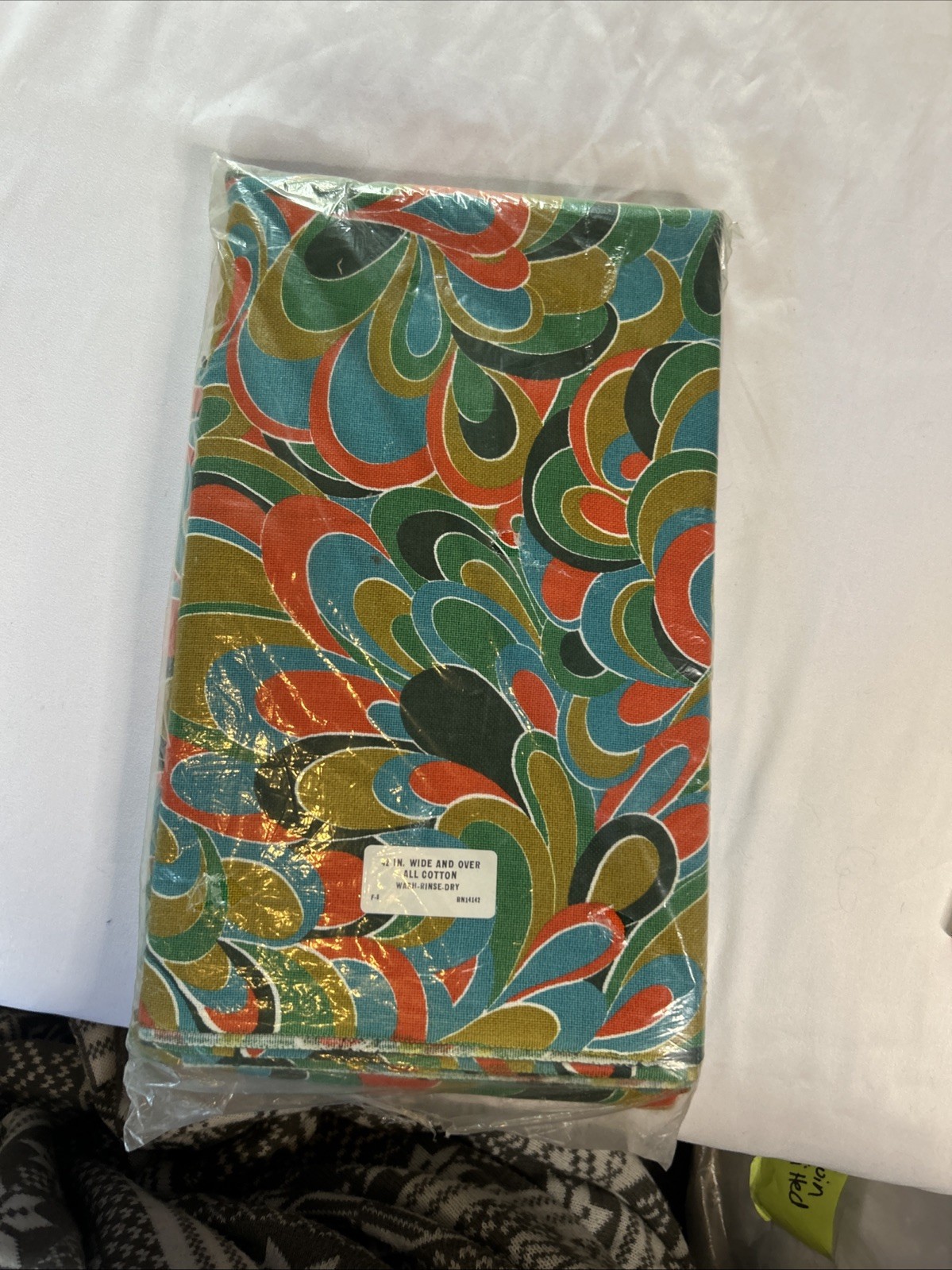 Vintage 60\'s-70\'s Mod Retro Psychedelic Fabric Wash And Wear 3.5 Yards Vintage 60\'s-70\'s Mod Retro Psychedelic Fabric Wash And Wear 3.5 Yards