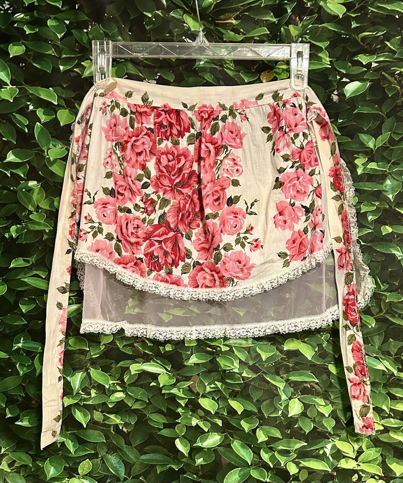 Vintage Reversible Half Apron Artistic Apron House Pink White Roses NOS Stained