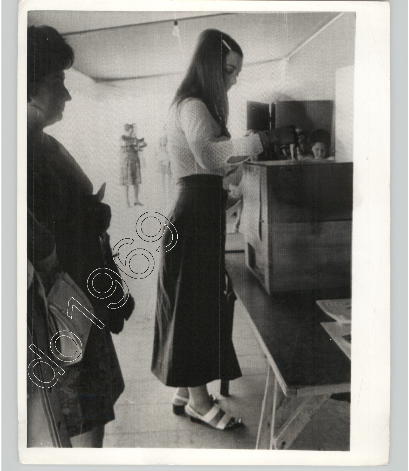 Young Woman Casts Ballot in First Election SANTIAGO CHILE 1971 Press Photo