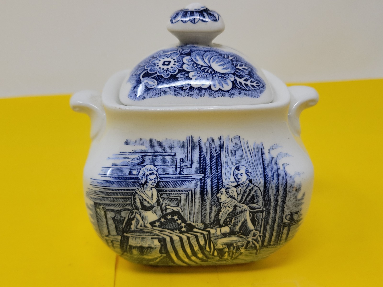 Vintage Liberty Blue Betsy Ross American Flag Colonial Lidded Trinket Dish 