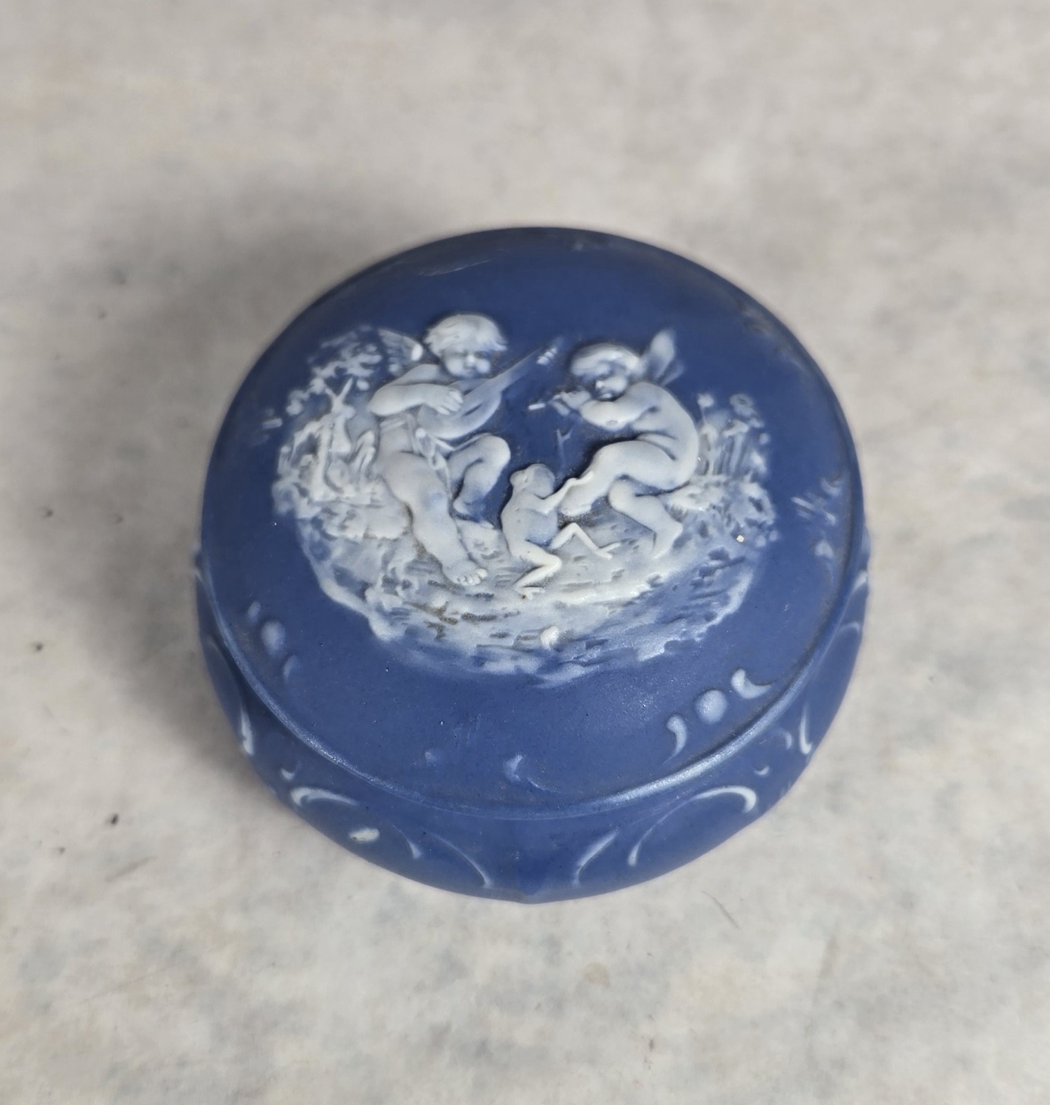 Vintage Schafer & Vater Blue Jasperware ? Cherub Round Trinket Powder Box Number
