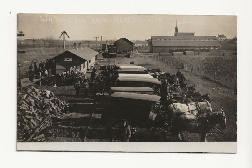 OLD ALMENA WISCONSIN WI RPPC - RAILROAD STATION DEPOT - DENISON IMAGE - WAGONS OLD ALMENA WISCONSIN WI RPPC - RAILROAD STATION DEPOT - DENISON IMAGE - WAGONS