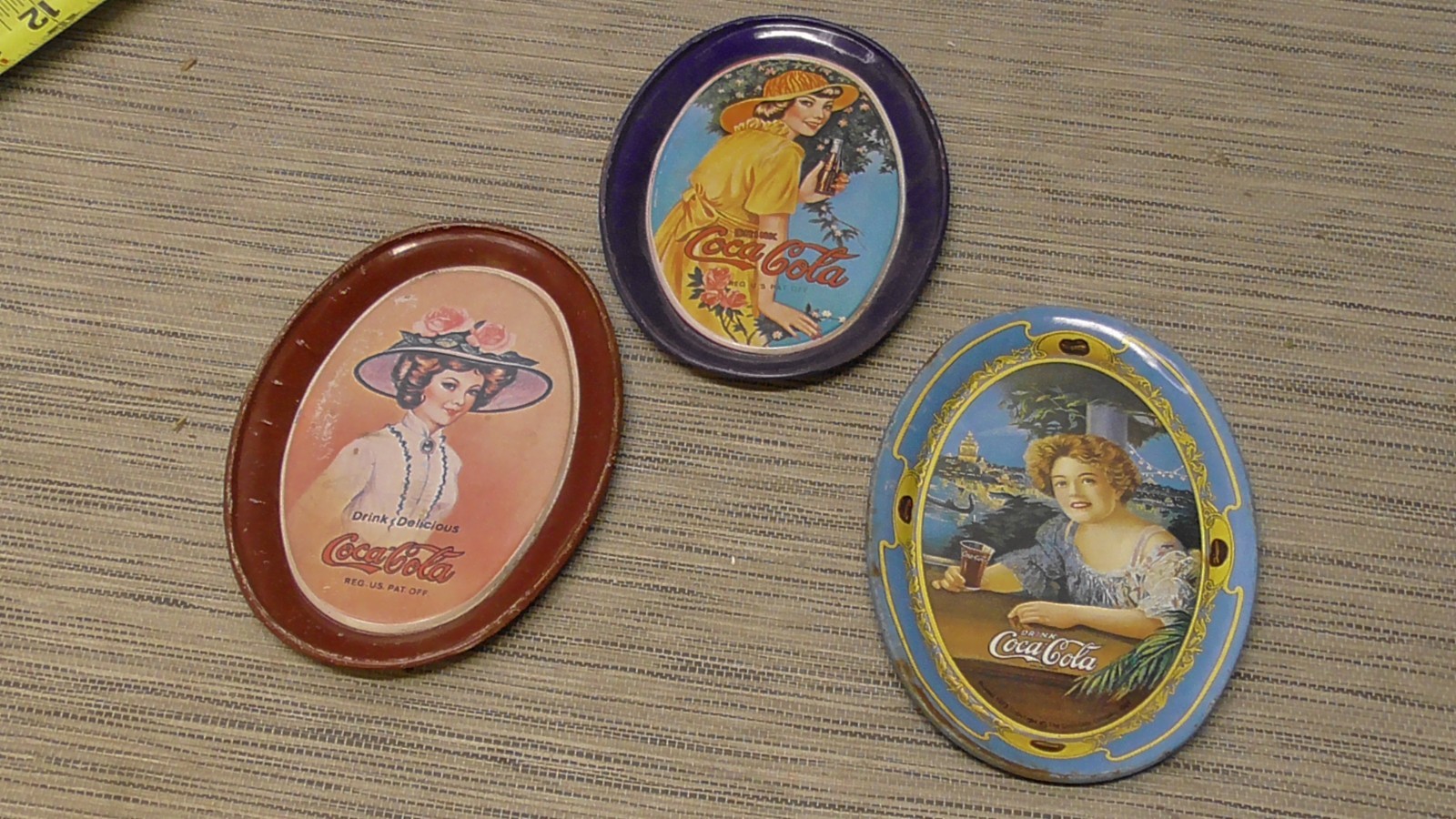 Vintage 1970s Coca‑Cola Tin Tip Oval Trays  Girl ladies