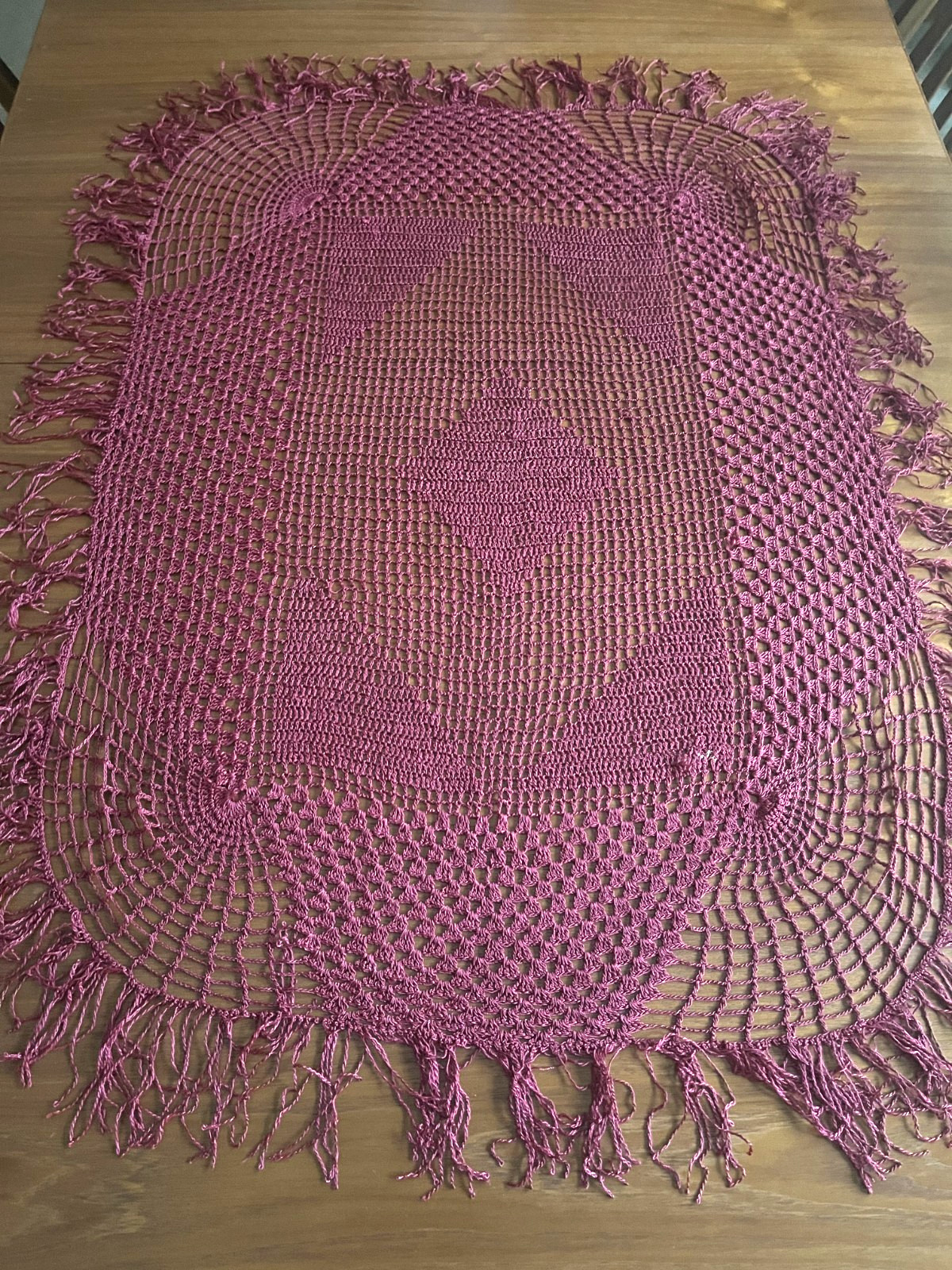 Antique  Hand Crochet Fringe Tablecloth Diamond Mesh  Burgundy 31\