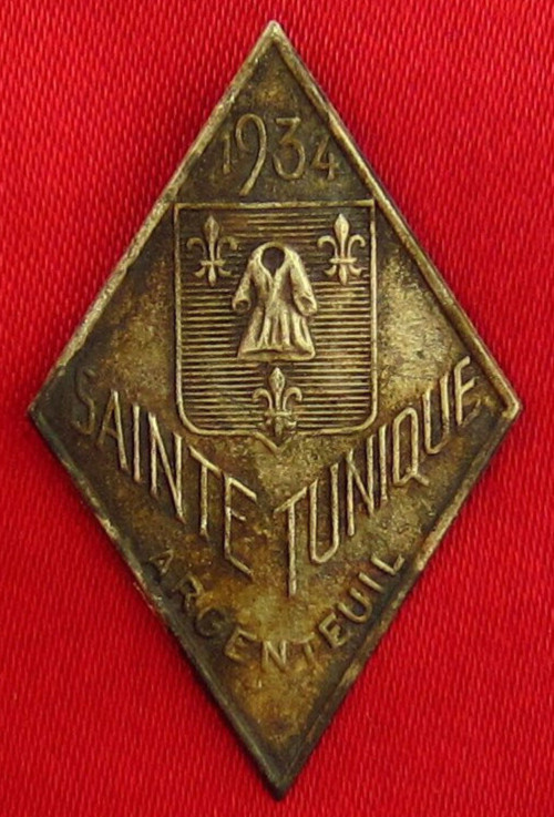Vintage HOLY ROBE Pin JESUS 1934 EXHIBITION IN ARGENTUEIL JESUS TUNIC French Pin
