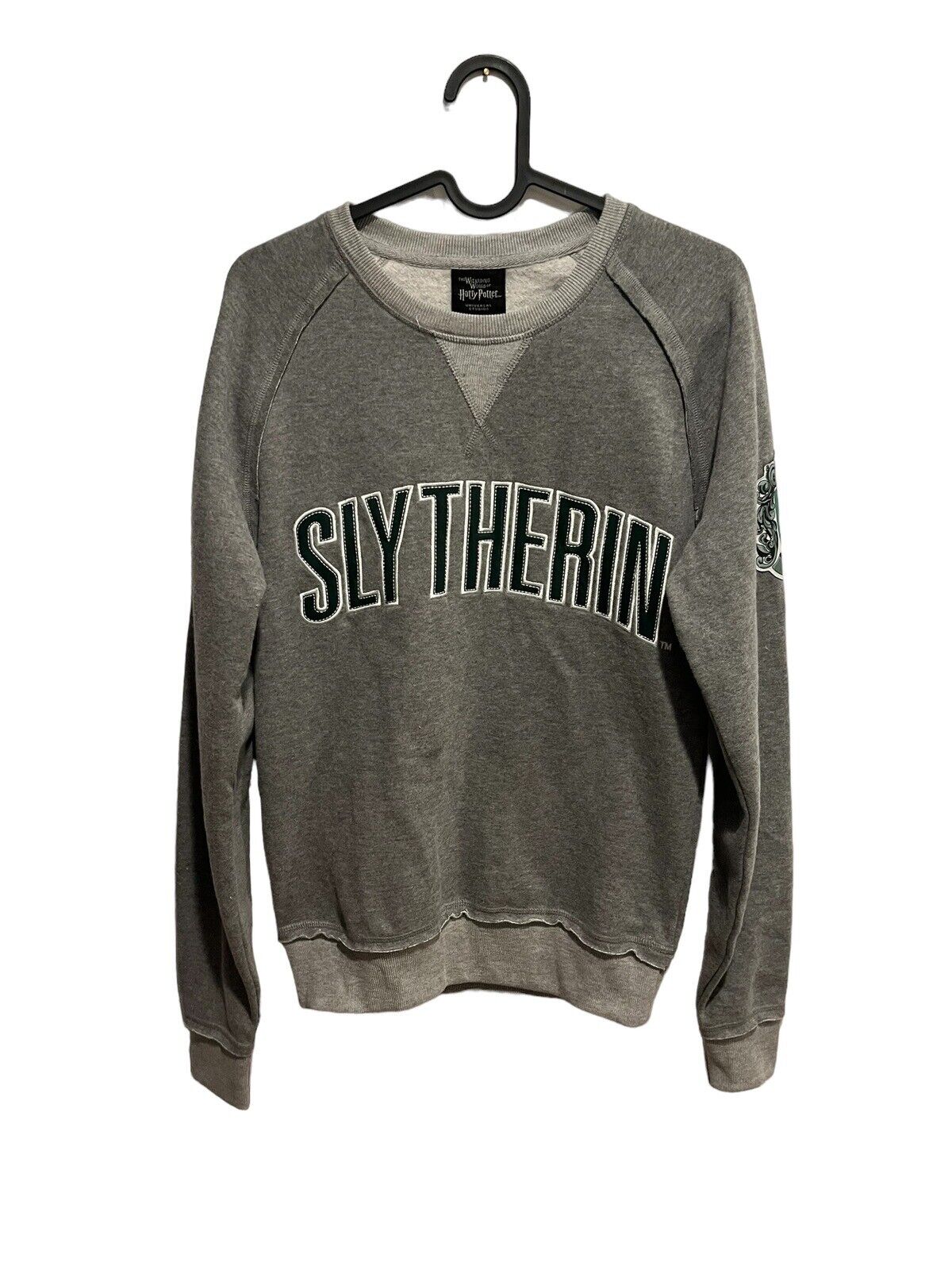 Women's Harry Potter XS Slytherin Crewneck Sweater Universal Studios Wizarding