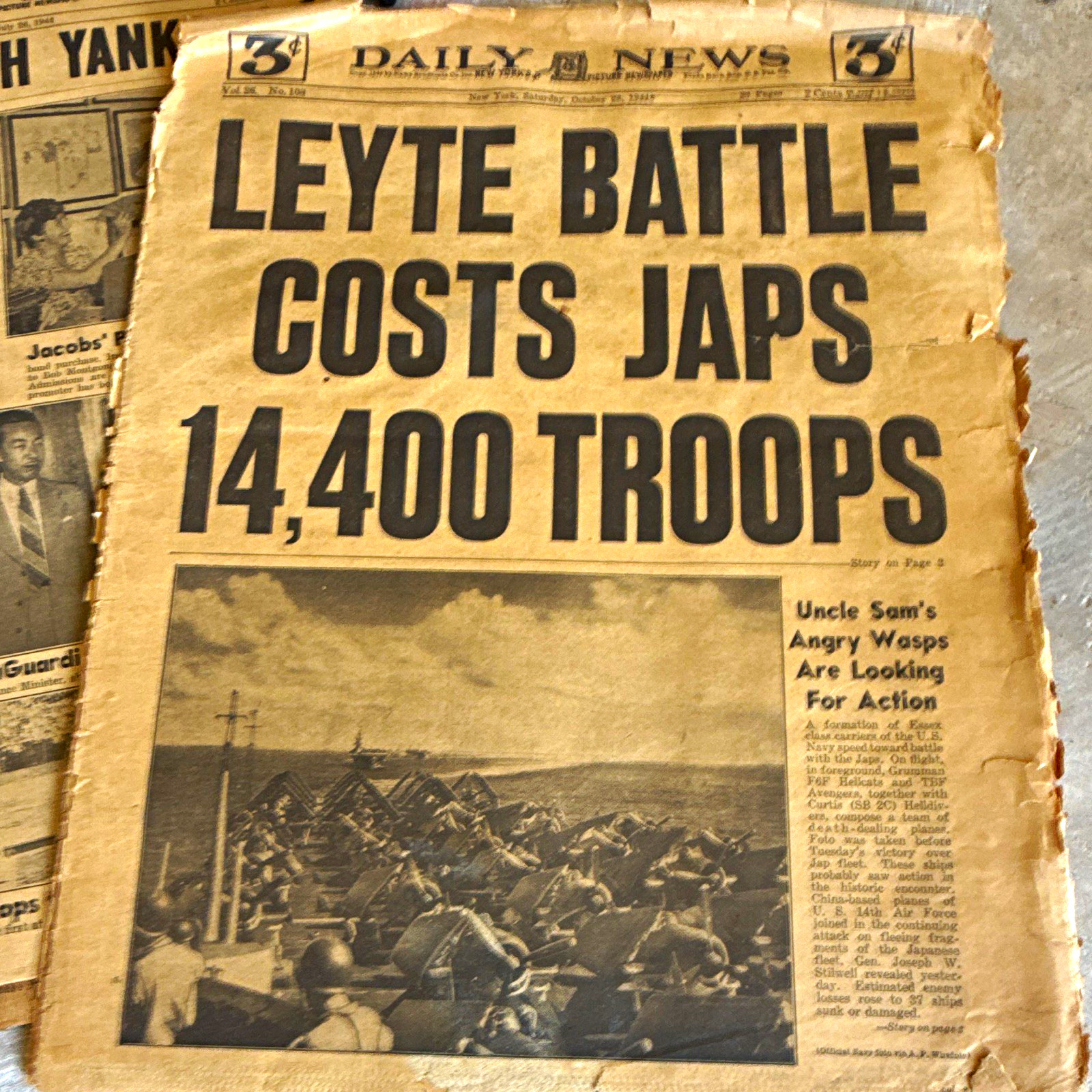 Daily News (New York) Newspaper Oct 1944 Leyte Battle WWII Collectible