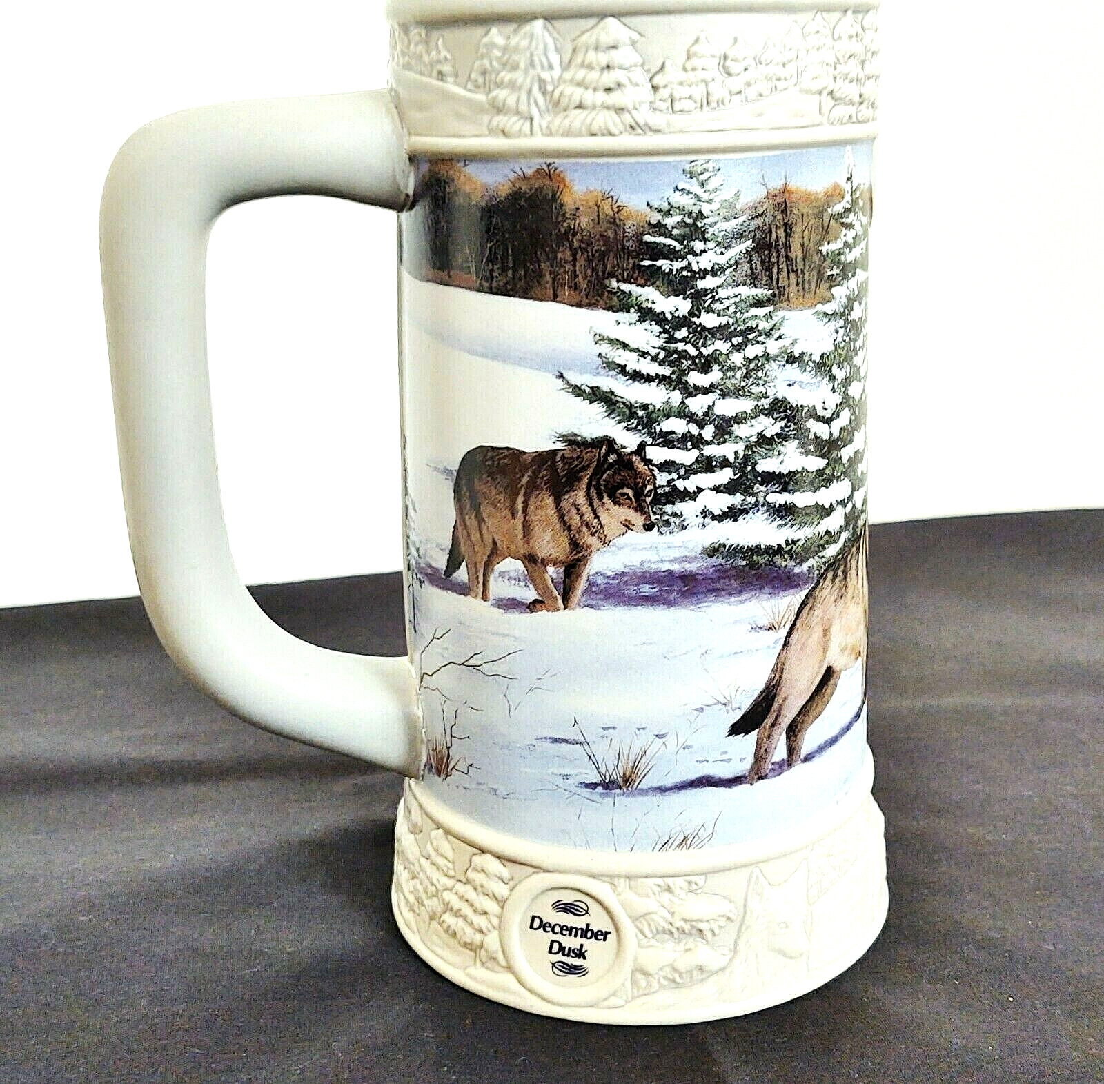 VTG WOLF  BEER STEIN  1999 MILLER BEER~WOLF DECEMBER DUSK