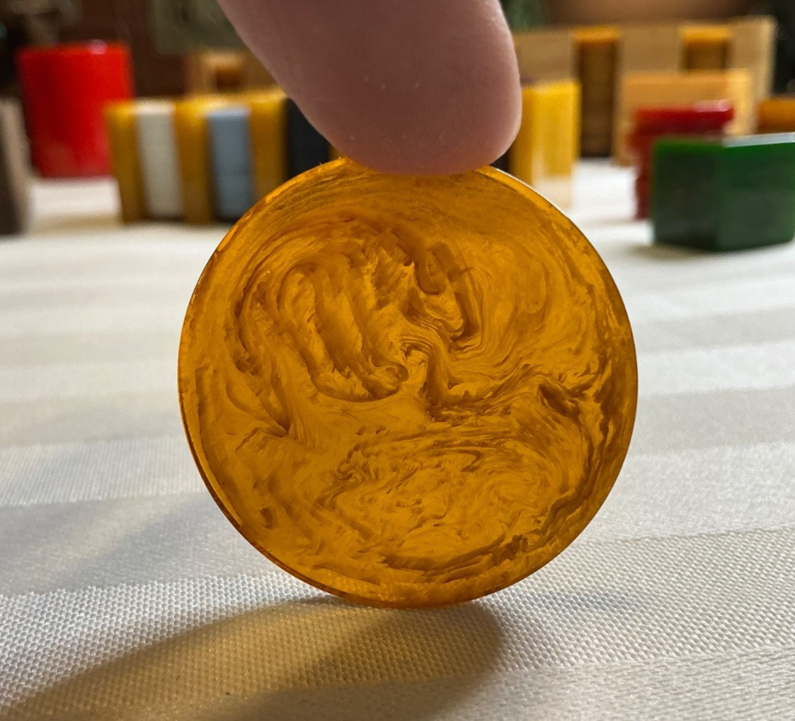 Vtg 1930s Butterscotch Bakelite Catalin 1.5\