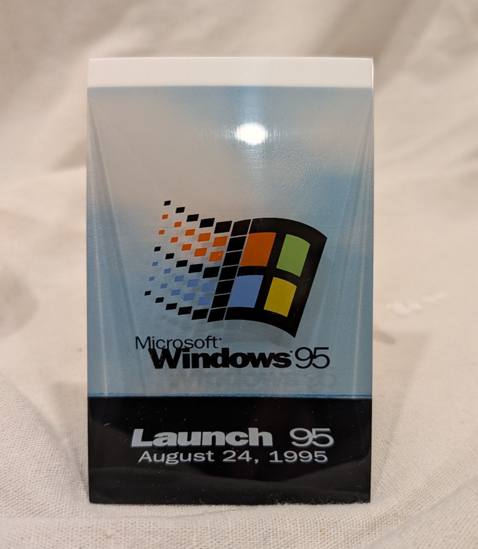 Microsoft Windows 95 Launch Team Lucite Award – Employee Release Gift 