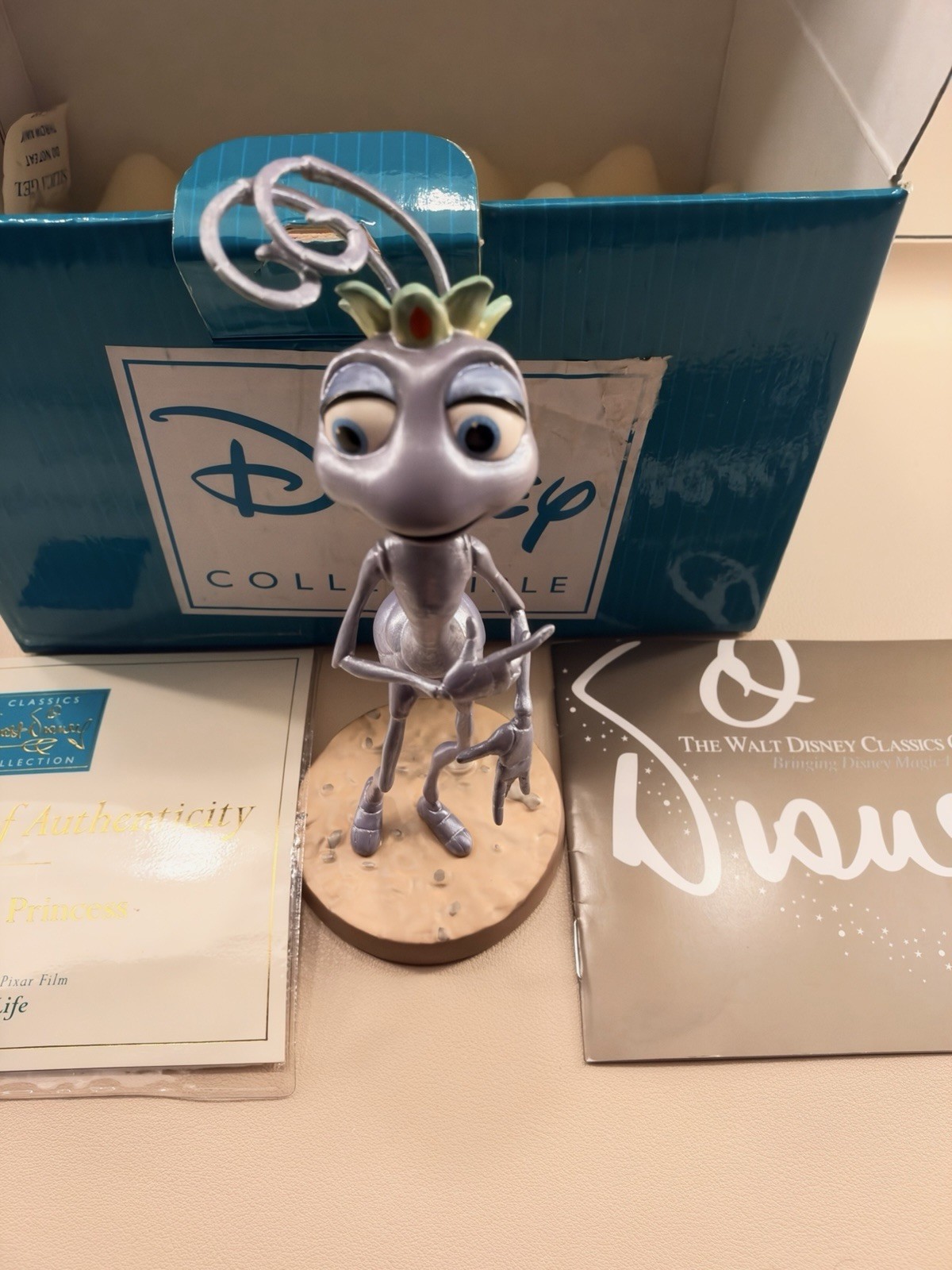 WDCC Disney A Bug’s Life Princess Atta Pampered Princess Figurine NIB COA + Box