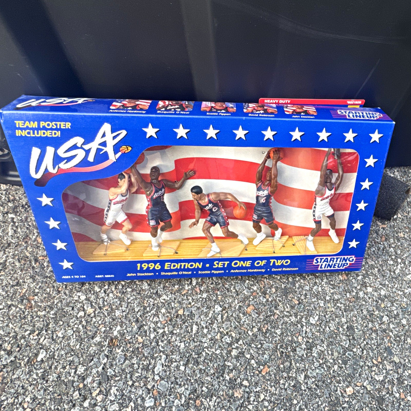 Starting Lineup USA Basketball 1996 Figure Set w/ Team Poster Vintage Unopened