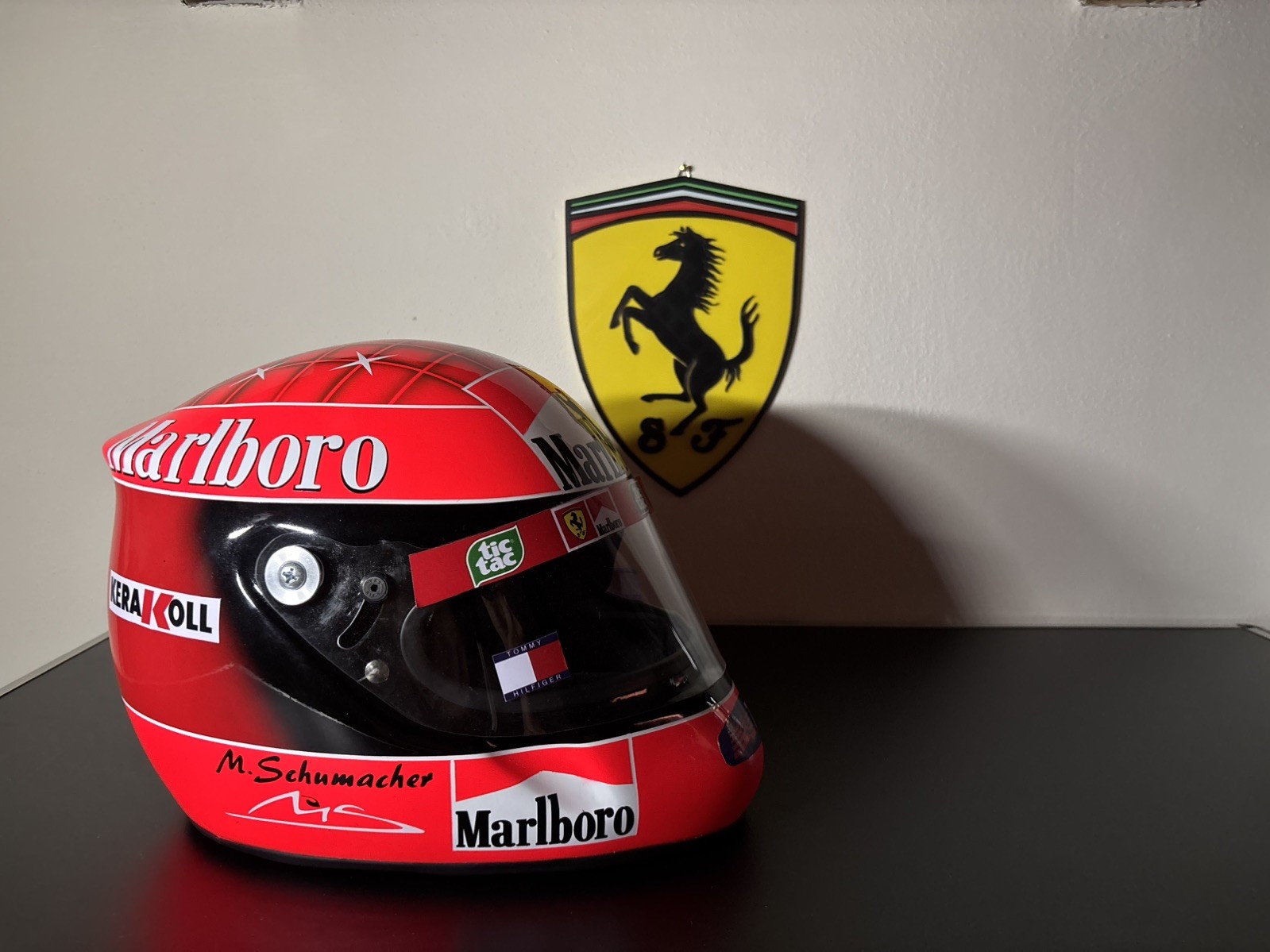 Schumacher Replica Helmet 1:1 Scale.  Size.M Year 2001 Marlboro