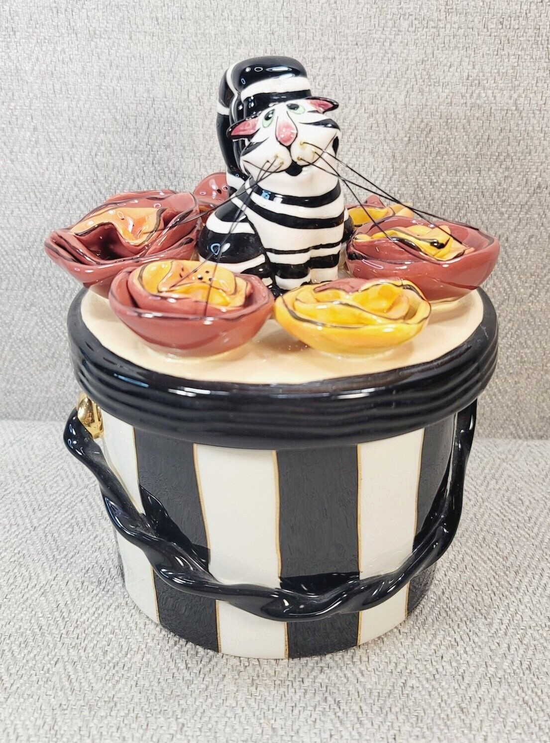 Lynda Corneille SWAK Clancy Cat Canister Black White Kitty Flowers Ceramic 2004