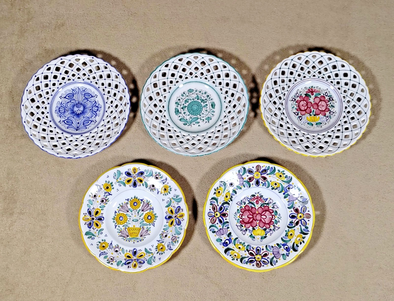 Vintage Modra Majolica Slovakian Folk Art Wall Plates Set of 5 (10\