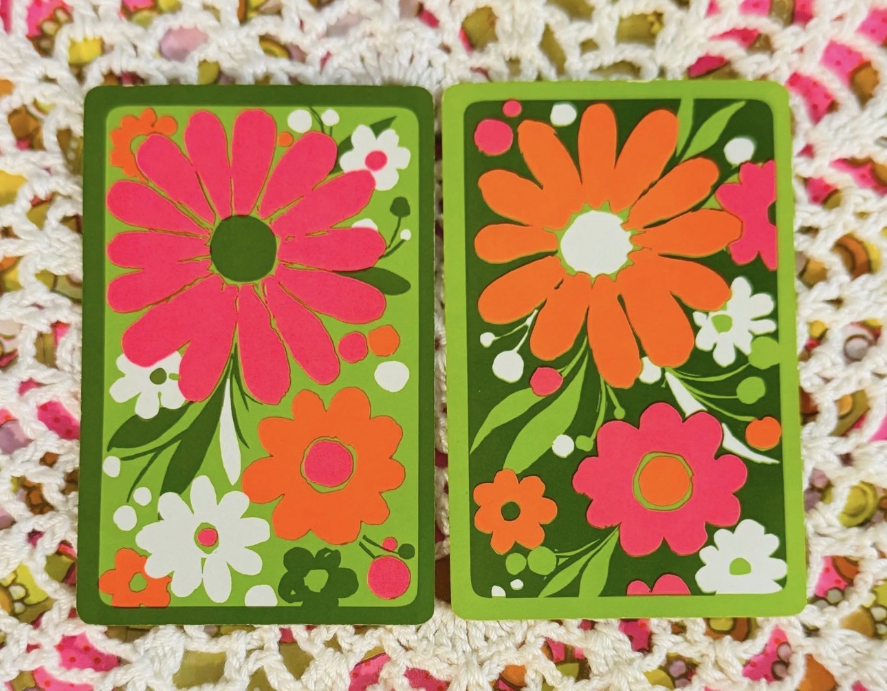 Vintage Single Swap Playing Cards – 2 Cards Flowers  Ephemera- We Glow UV