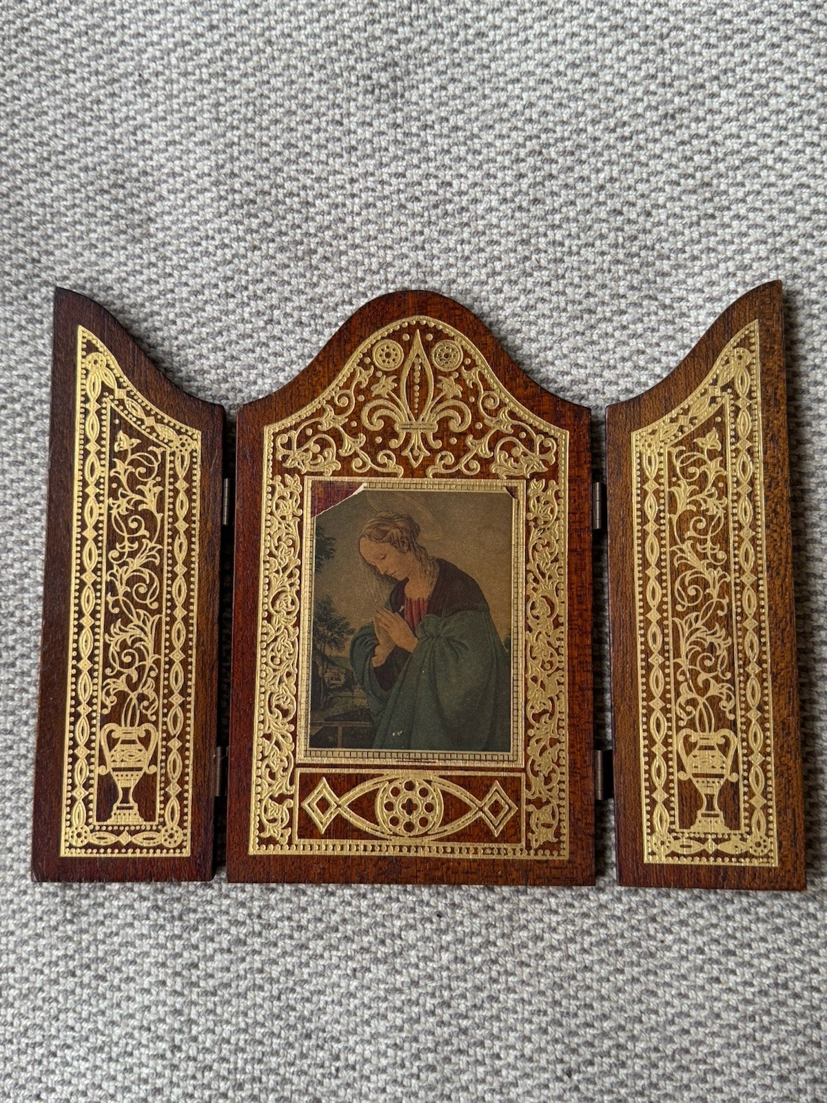 Vintage 1950s Virgin in Adoration 23K Gold Gilt Triptych- Florentine Guild Italy