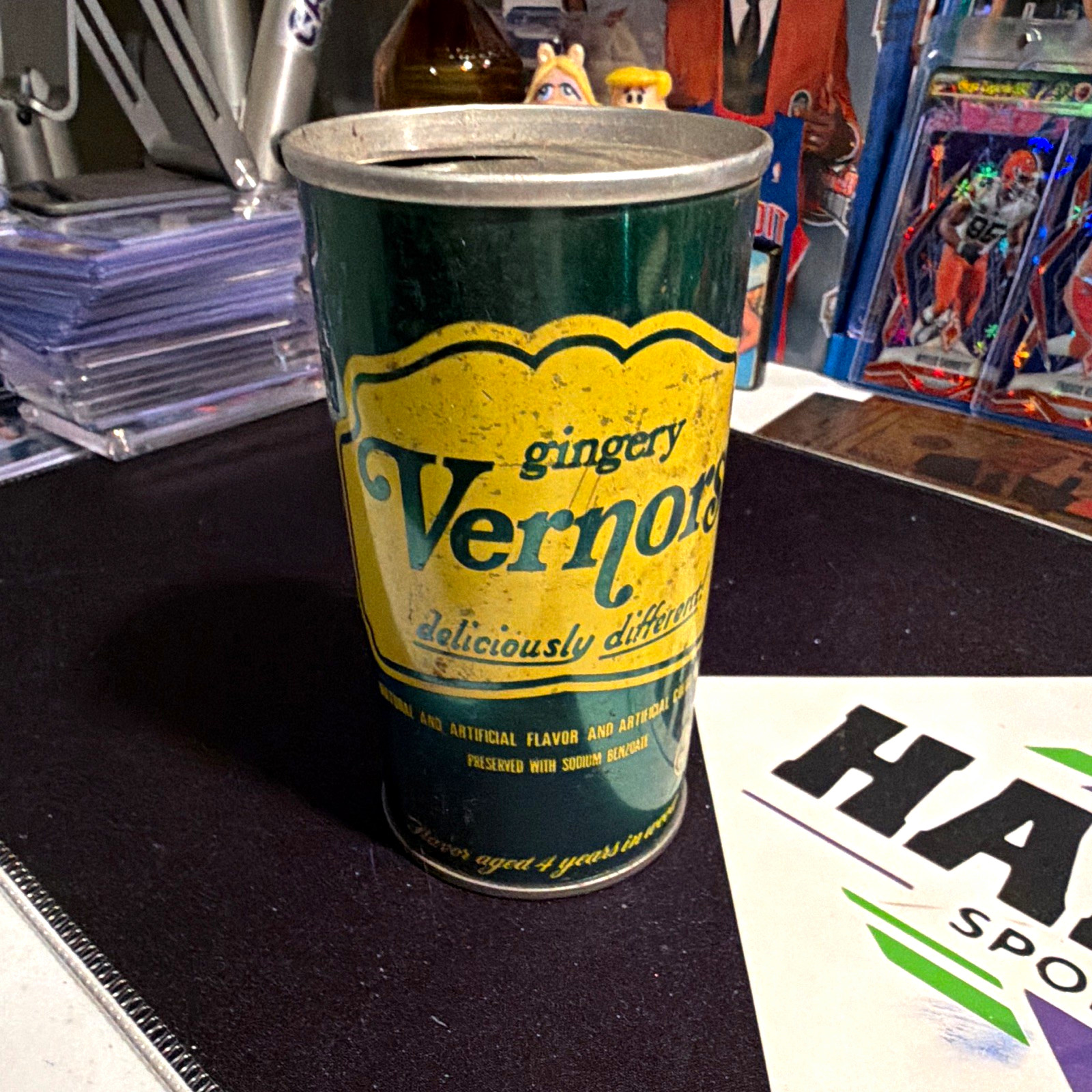 Vintage Vernors Gingery Ginger Ale Soda Advertising Can - Green Yellow