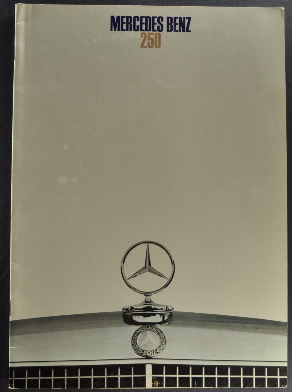1969 Mercedes-Benz 250 Sedan Catalog Sales Brochure Nice Original 69