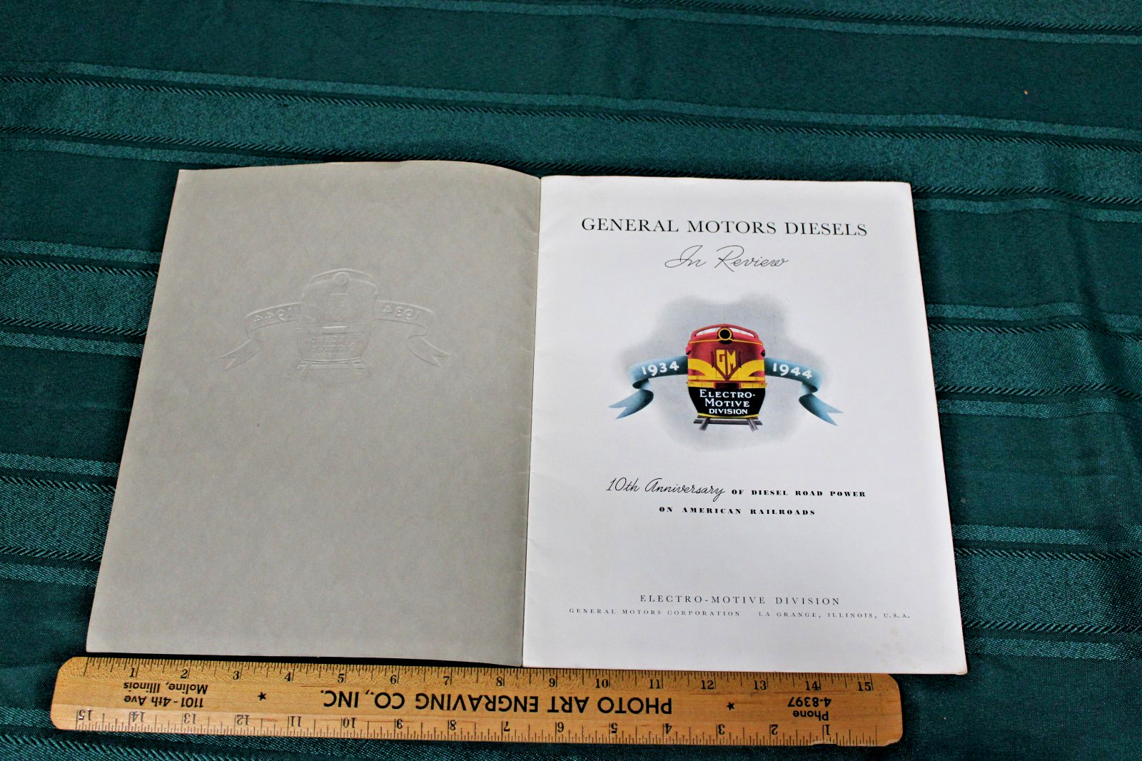 1944 GM ELECTROMOTIVE 10TH ANNIVERSARY BOOK DIESEL ENGINE TRAIN BEAUTIFUL PIX