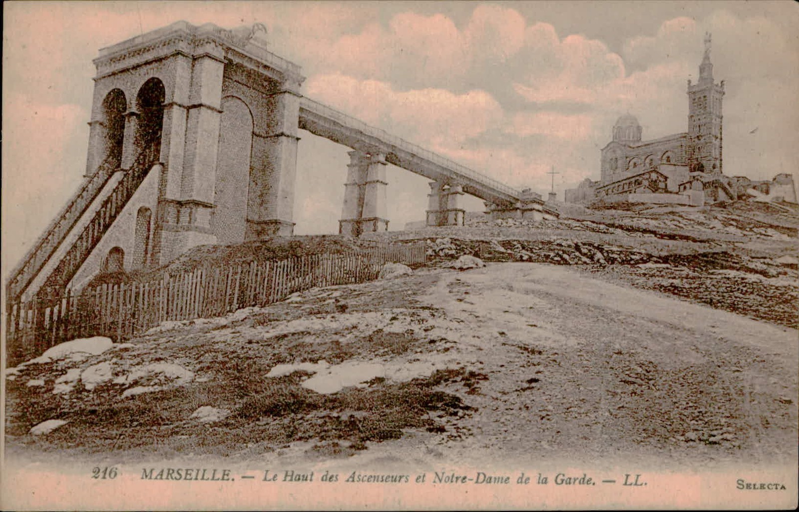 Postcard Vintage Marseille Notre-Dame de la Garde postcard