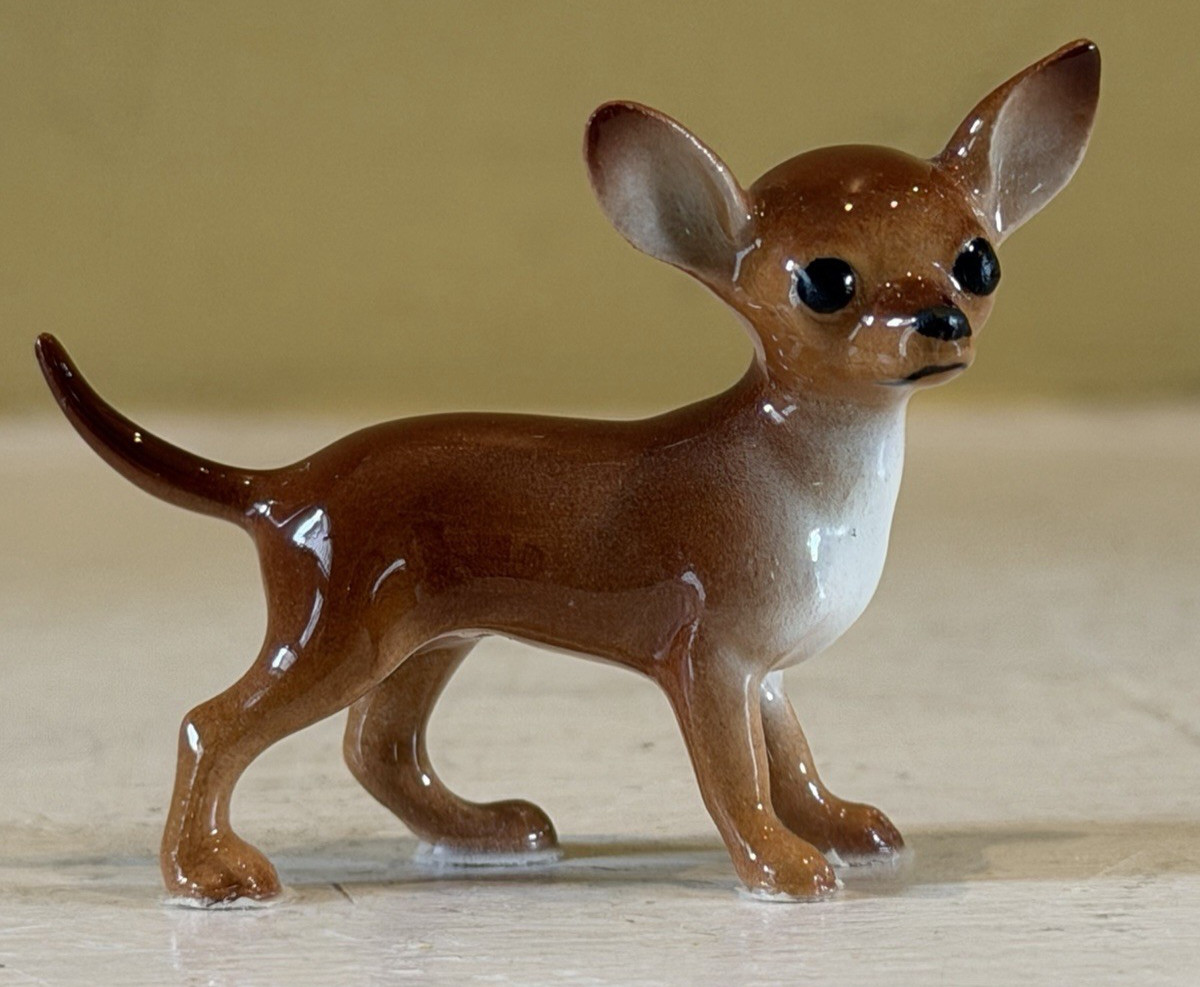 Vintage 1989 Miniature HAGEN RENAKER Chihuahua Figurine Mint  1-1/4\