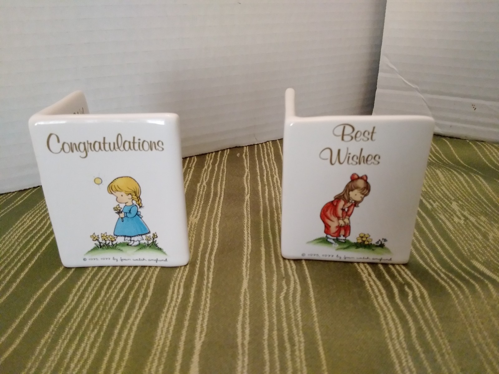 Vintage 70s Joan Walsh Anglund Mini Ceramic Cards Best Wishes & Congratulations
