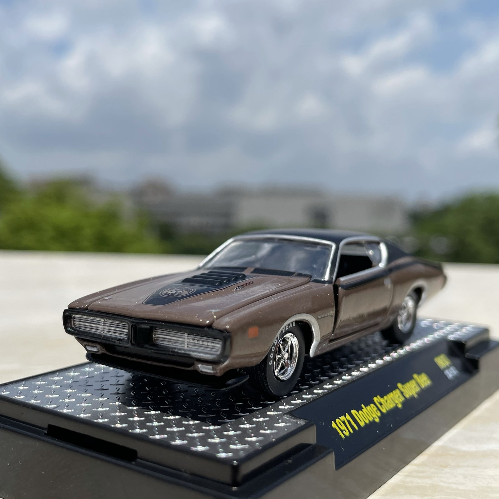 1:64 1971 Charger Super Bee Diecast Alloy Mopar Muscle Model Collectible