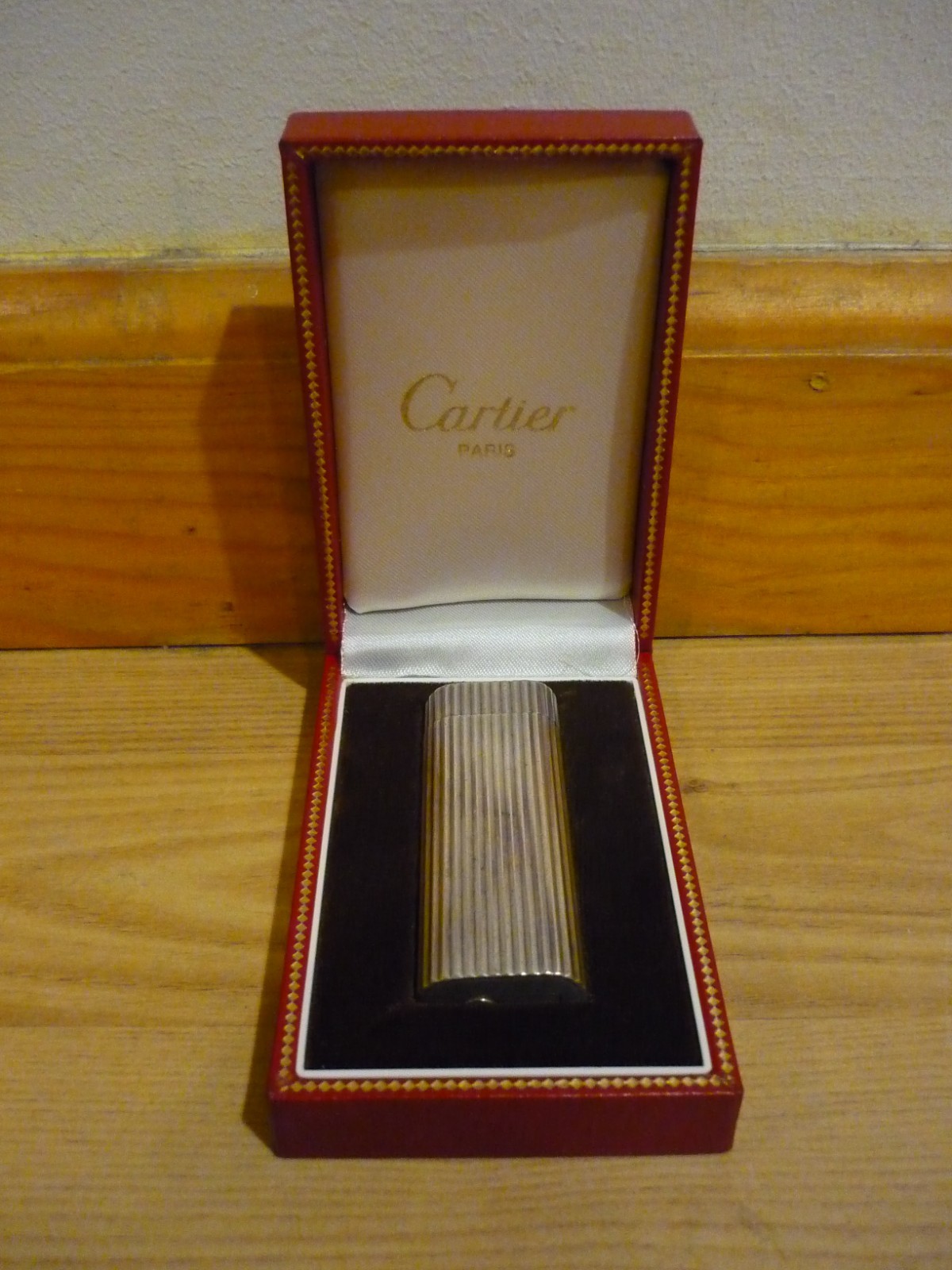 VINTAGE AUTHENTIC CARTIER GAS LIGHTER SILVER OVAL WITH BOX