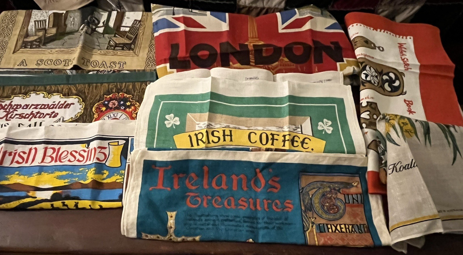 8 VTG Travel & Novelty Linen Kitchen, Tea Towels, Ireland, London, Australia