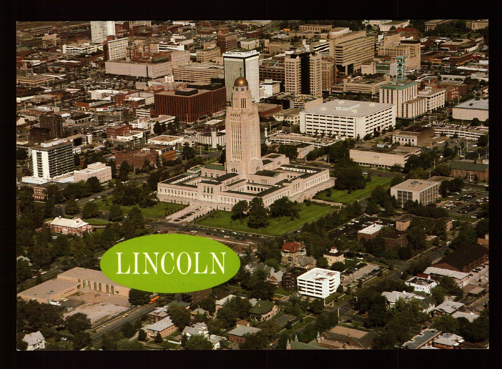 POSTCARD : NEBRASKA - LINCOLN NE - STATE CAPITOL BUILDING