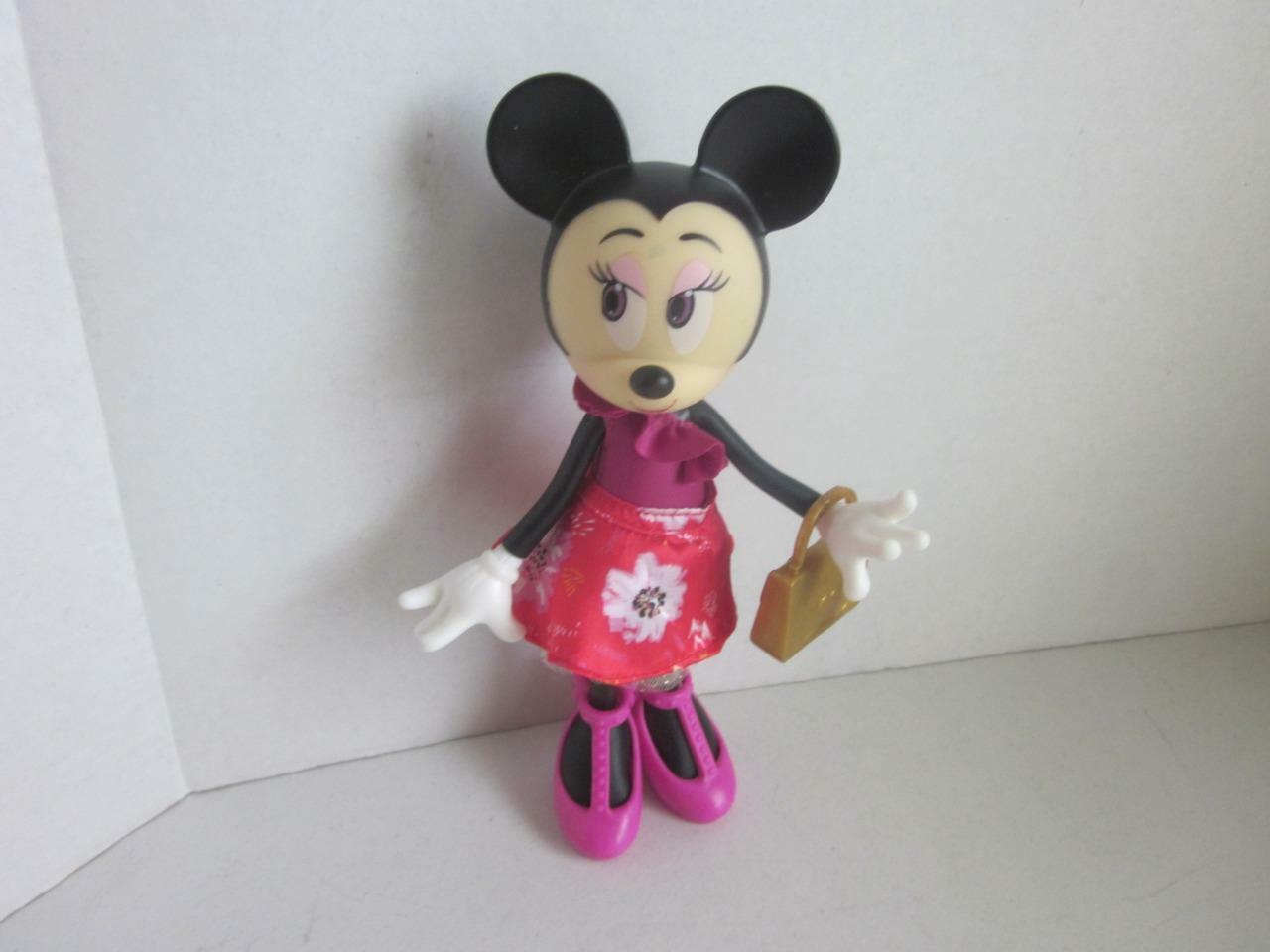 Minnie Mouse Oh So Chic 9 Inch Fashion Doll