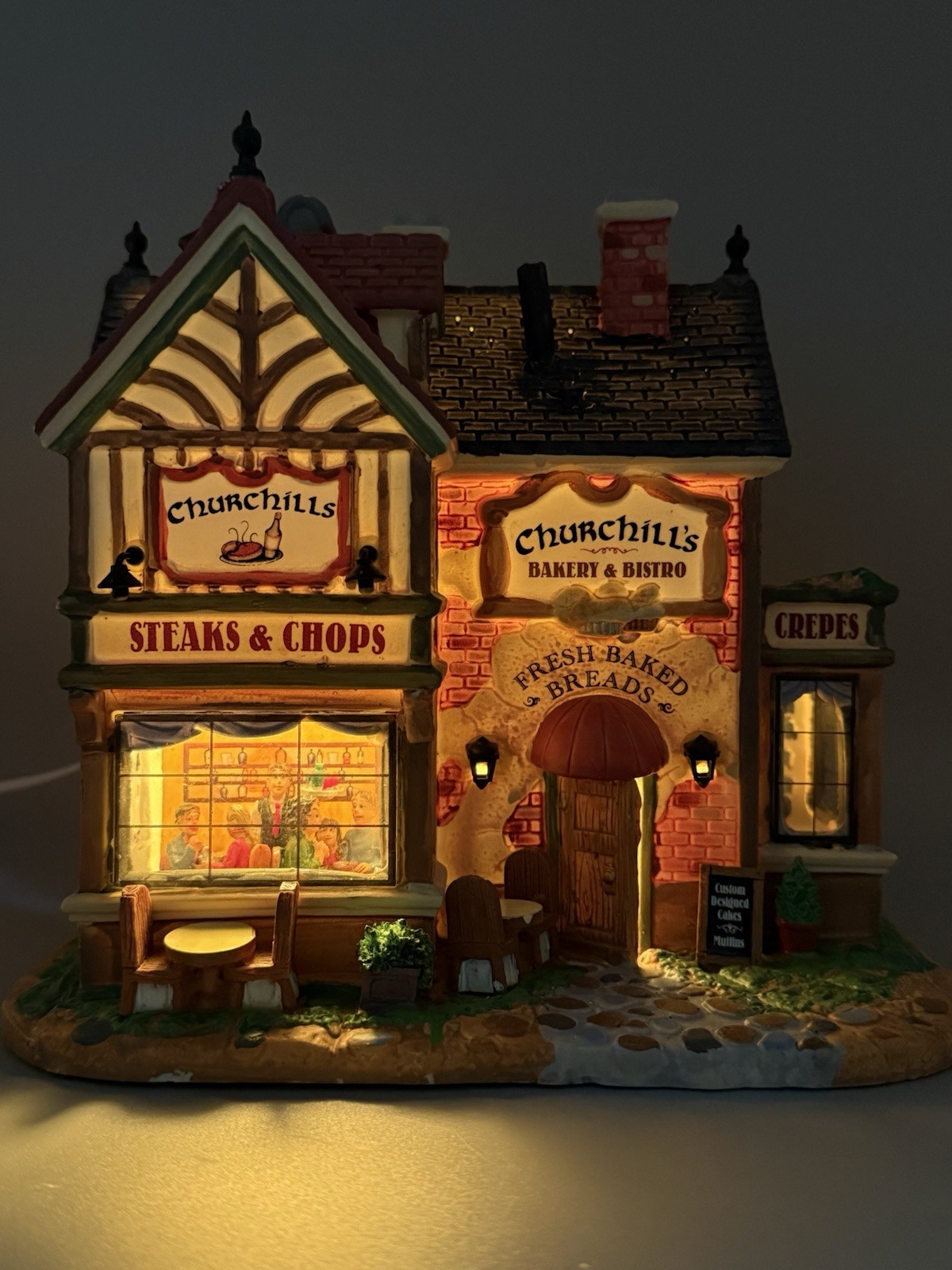 Lemax Signature 2011 Churchill\'s Bakery & Bistro Michael’s Exclusive 15223