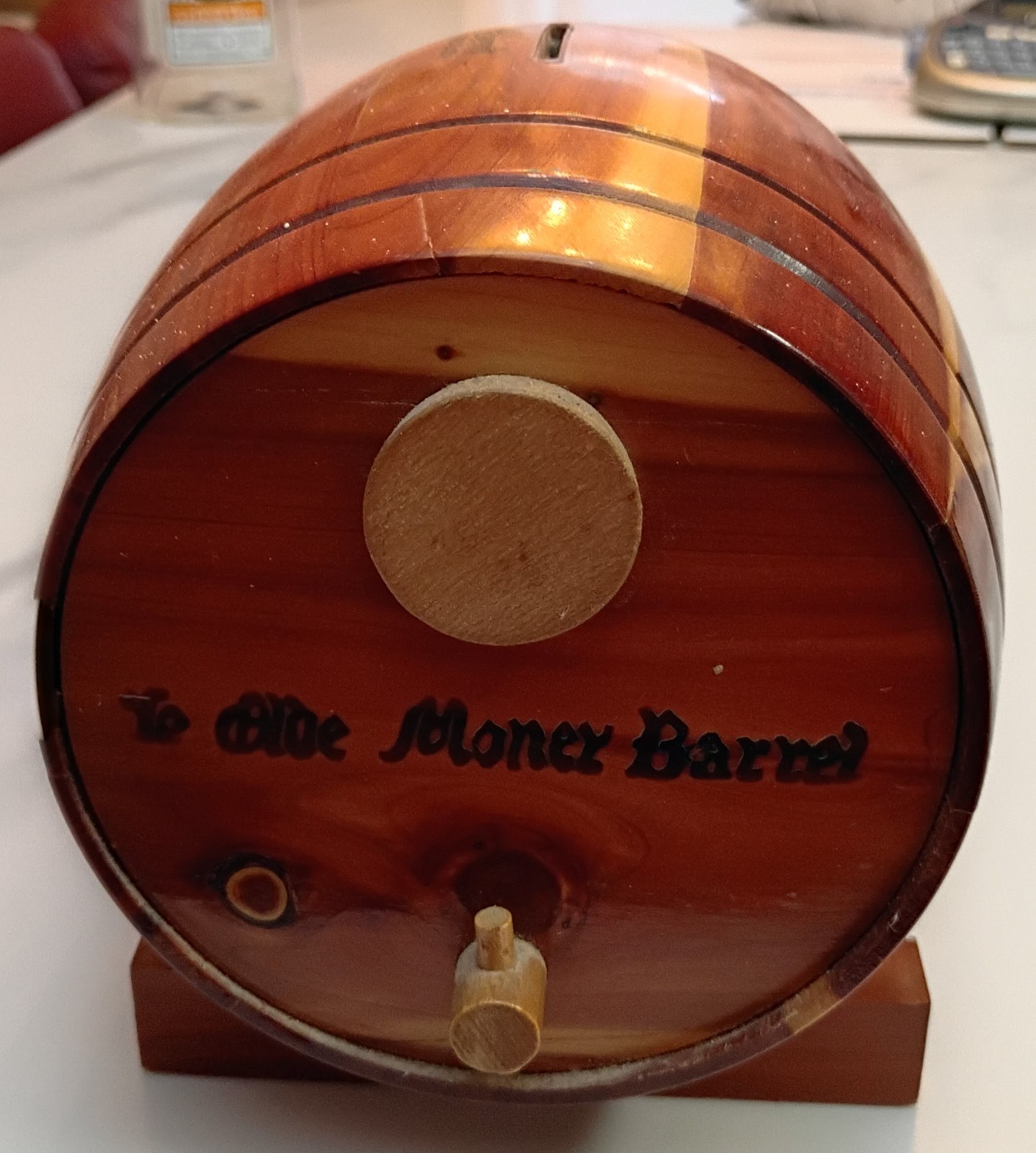 Vintage 1970,s Pocono Summit Honeymoon Resort Souvenir Cedar Barrel Bank.