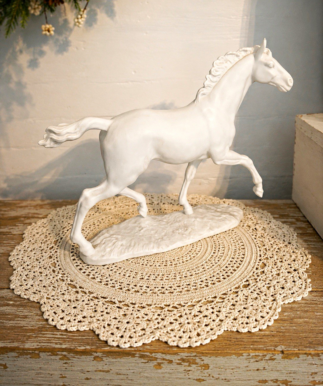 Vintage Hutschenreuther Germany White Porcelain Horse Figurine Sculpture Vintage Hutschenreuther Germany White Porcelain Horse Figurine Sculpture