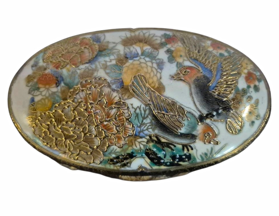 Vintage Chinese Porcelain Box Mandarin Ducks Peony Qianlong Mark 7